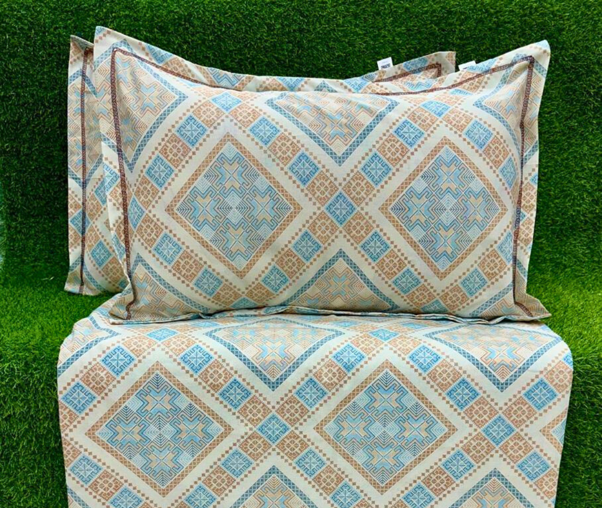 Heritage Premium Cotton King Size Bedding Set – Elegant Diamond Design