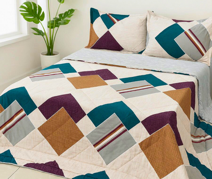 Flora 4-Piece Comforter Set – Elegant Floral & Lattice Design