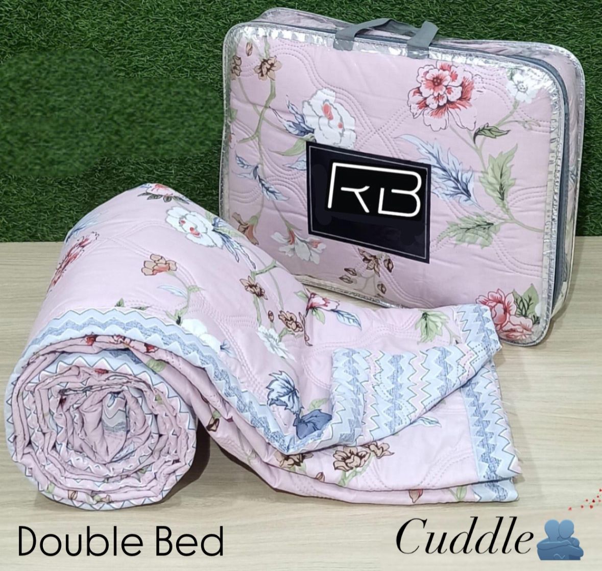 CUDDLE Double Bed – Ultrasonic Reversible Comforter Set