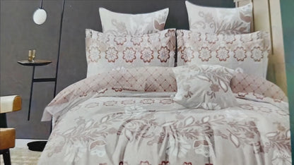 Flora 4-Piece Comforter Set – Elegant Floral & Lattice Design